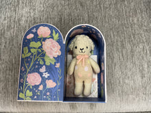Load image into Gallery viewer, Tiny Lucy the Lamb by cuddle+kind