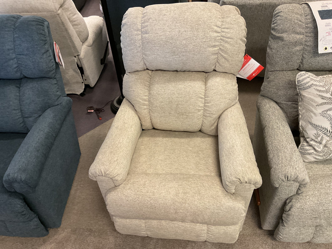 Pinnacle Rocker Recliner by La-Z-Boy Furniture 10-512 D160662