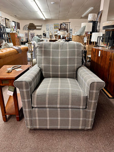 Ferndale Swivel Gliding Chair by La-Z-Boy Furniture 225-408 J187973 Pebble