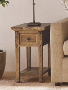 Hayden Valley Chairside End Table w/ Charging by Null Furniture 3023-07
