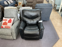 Load image into Gallery viewer, James Power Recliner by La-Z-Boy Furniture 16x-521 Bl981050