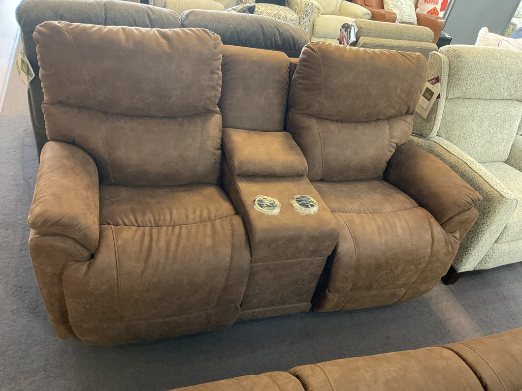 Trouper Power Reclining Loveseat w/ Headrest & Console by La-Z-Boy Furniture U49-724 E153775