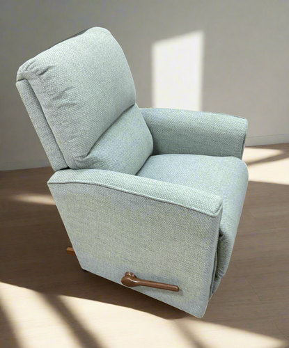 Cade Recliner by La-Z-Boy Furniture 10-803 D206893