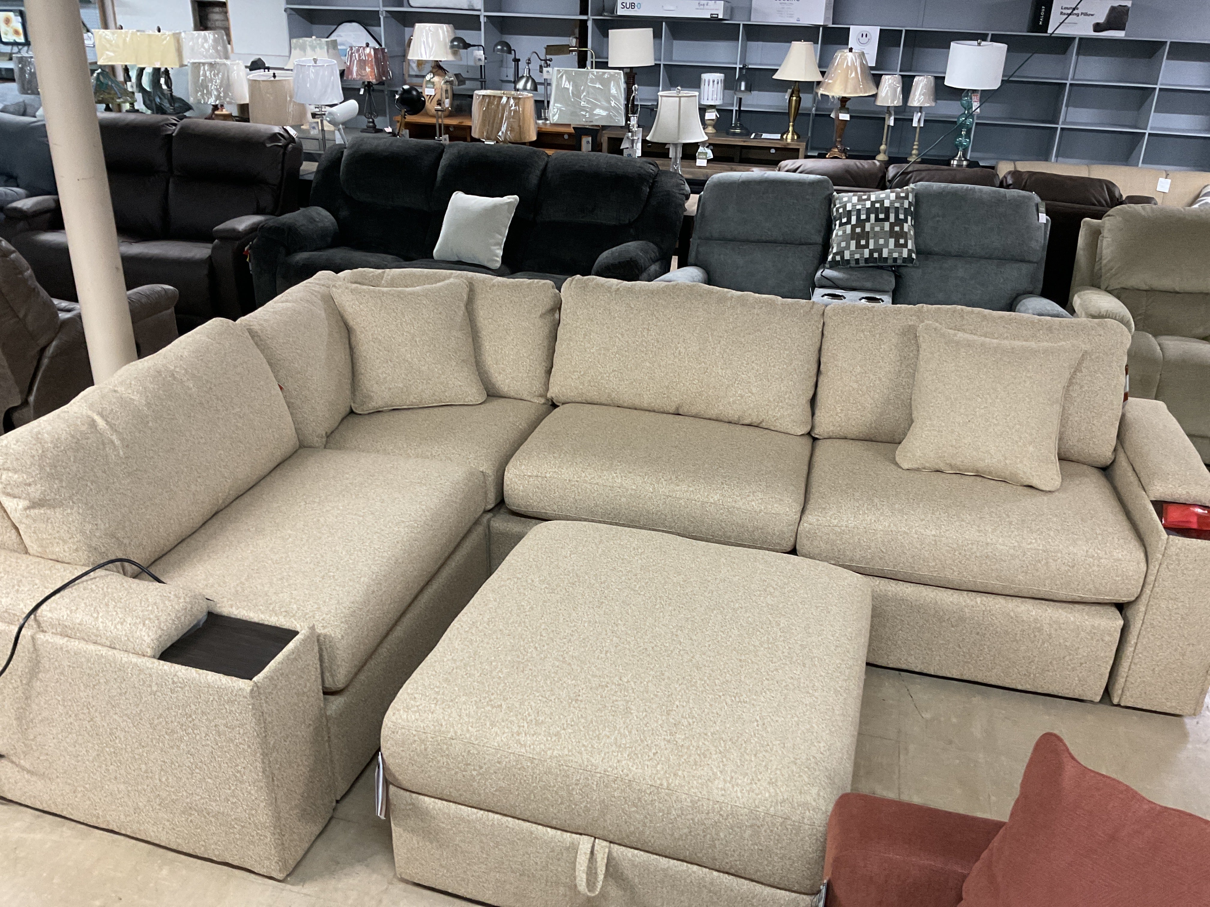 Tahoe Sectional by La-Z-Boy Furniture 6AR, 6CC, 6AL, 6MM, 60M-632