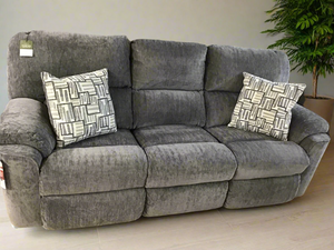Payday Reclining Sofa by HomeStretch 240-30-17 Tiago Beach