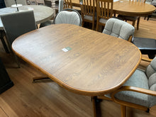 Load image into Gallery viewer, Dining Table by Chromcraft CD324CH-F C366ACH-P