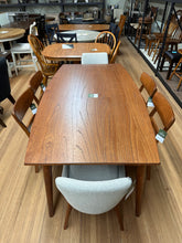 Load image into Gallery viewer, American Modern Dining Table by Sunny Designs 1179CN