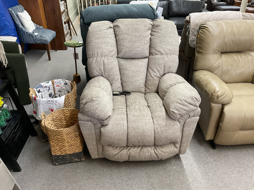 Lucas Power Lift Recliner by Best Furnishings 6M52 in 20189