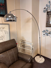 Load image into Gallery viewer, Osasco Arc Floor Lamp by Ashley Furniture L725099