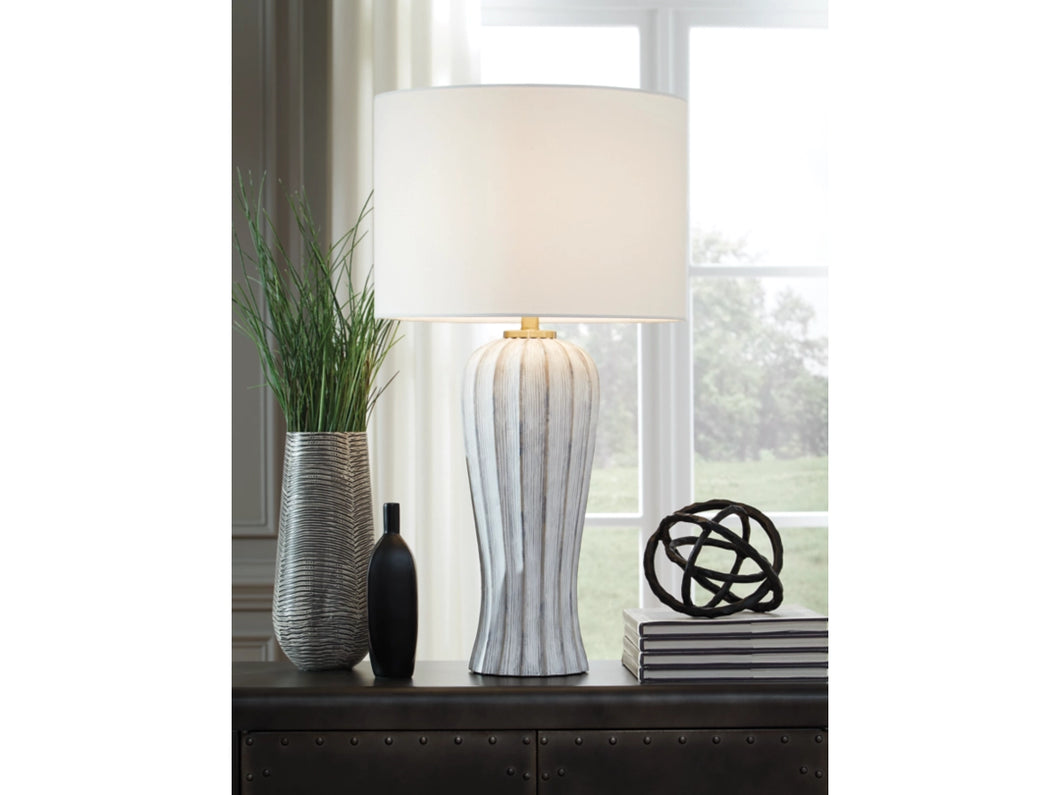 Lanwell Table Lamp by Ashley Furniture L235894