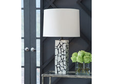 Load image into Gallery viewer, Macaria Table Lamp by Ashley Furniture L429044