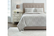Load image into Gallery viewer, Jaxine  King Coverlet Set by Ashley Furniture Q719003K