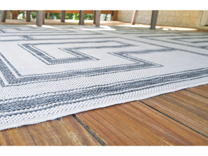 Matinwood 5'x7' Indoor/Outdoor Rug by Ashley Furniture R900032