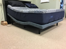 Load image into Gallery viewer, Queen SmartFlex SF 1000 Split Head Adjustable Base by Midwest Sleep 9050