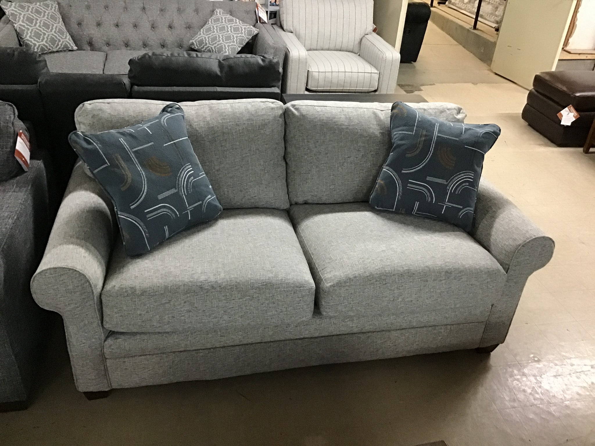 Olson Full Sleeper Sofa By La Z Boy Furniture 520 613 D197052 Coen S Home Furnishings