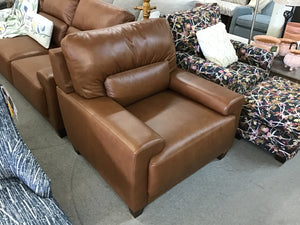 Draper Chair by La-Z-Boy Furniture 237-693 LB185175 Oak