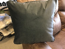 Load image into Gallery viewer, Throw Pillow by Ashley Furniture 1009