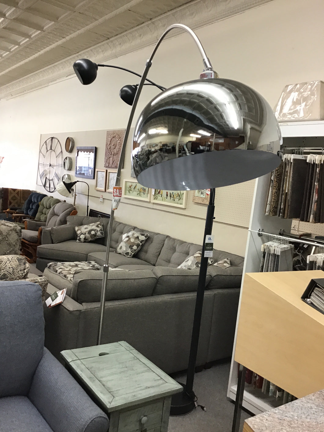 Osasco Arc Floor Lamp by Ashley Furniture L725099