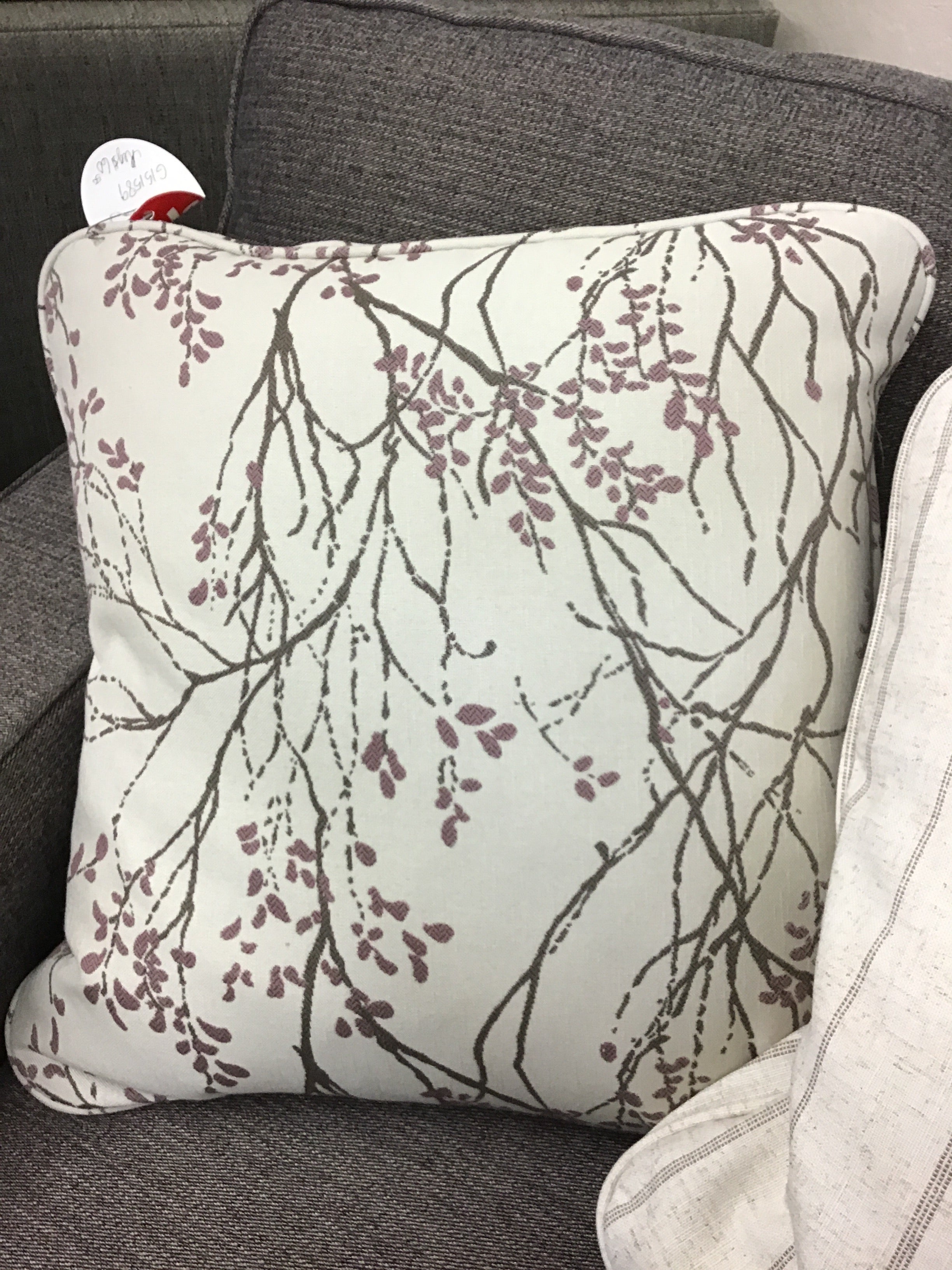 Knife Edge Welt Throw Pillow by La-Z-Boy Furniture 08P-262