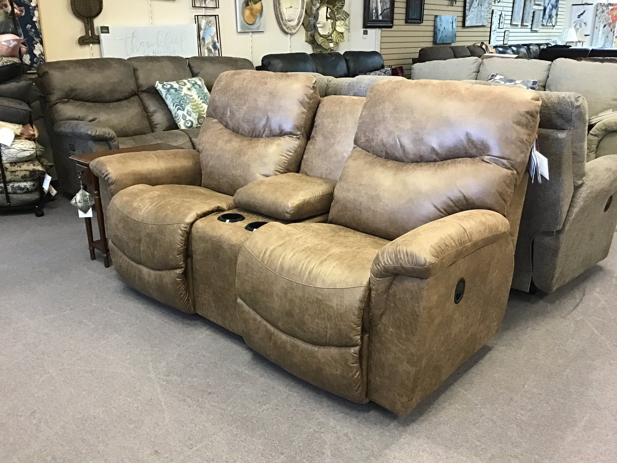 James Reclining Loveseat W Console By