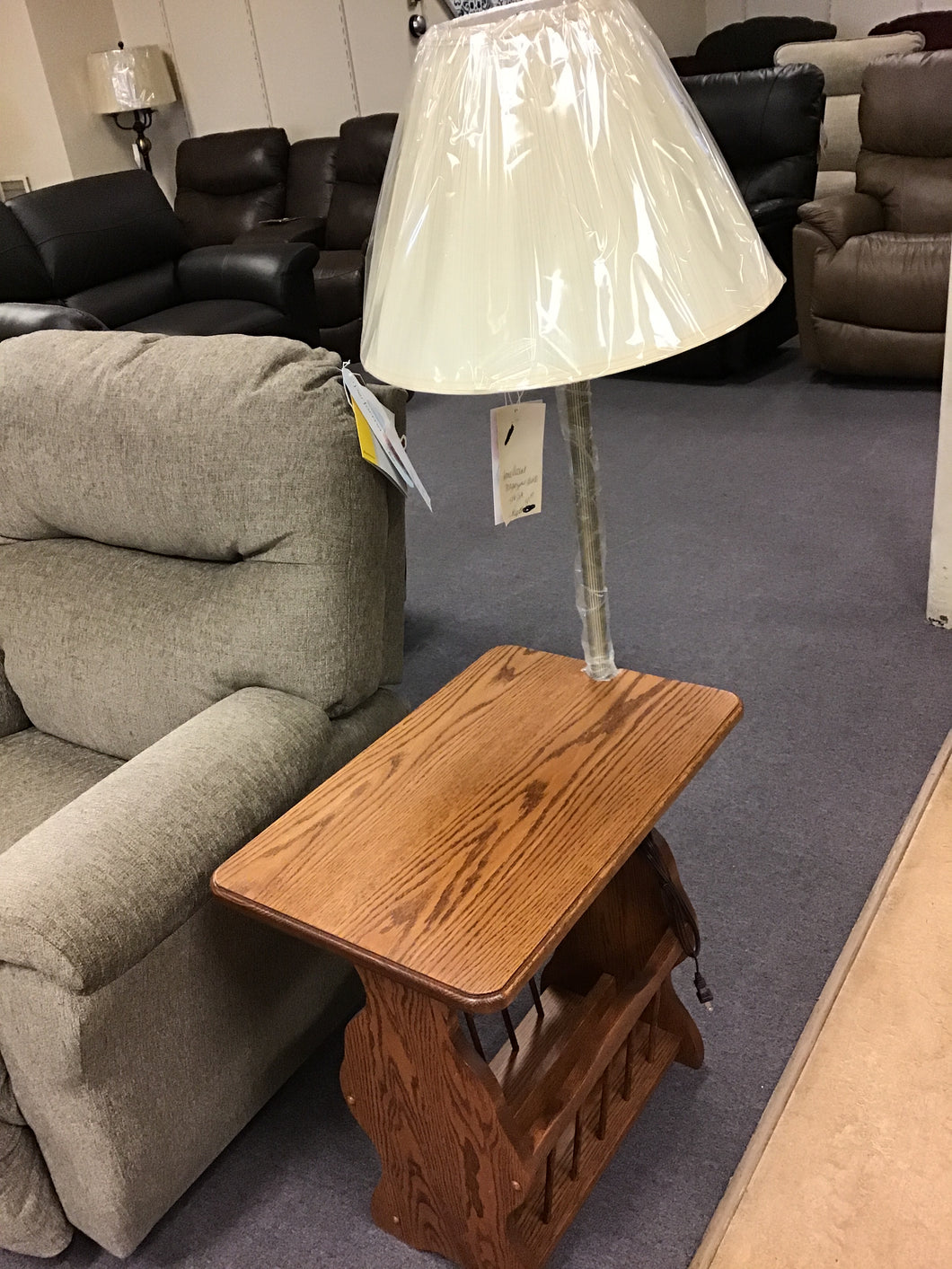 Magazine Side Table with Lamp by Home Accents 516SA